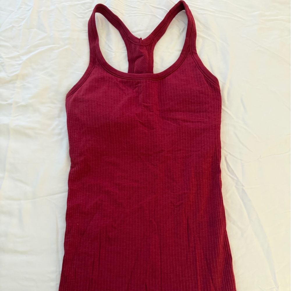 Lululemon Ebb to the Street in Burgundy